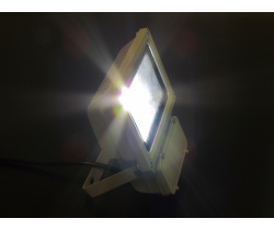 G-DТ115-27-W LED прожектор белый,1LED-15W,220V