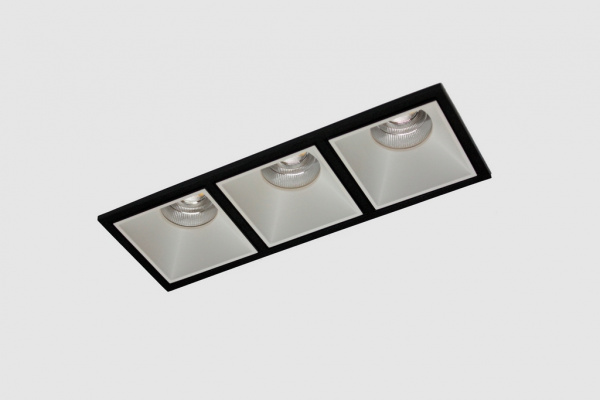 Декоративная тройная рамка (черная) под светильник серии SQUARE-IN-01 фото 2