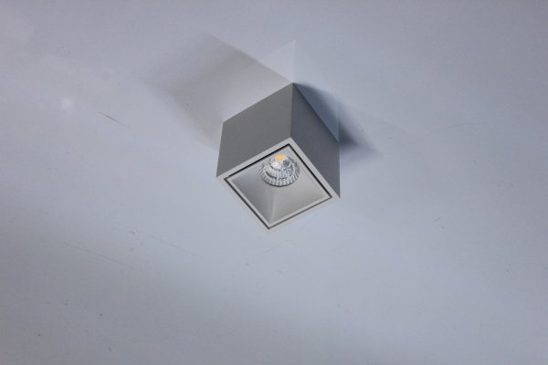 Потолочный накладной светильник SQUARE-OUT-01-1-WH-WW (теплый белый свет, белый корпус)  фото 1