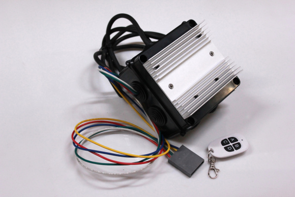 SL-411-240V-5BLC-NEW TYPE  LED контроллер 4-канальный, 4800W С IR пультом управления фото 2