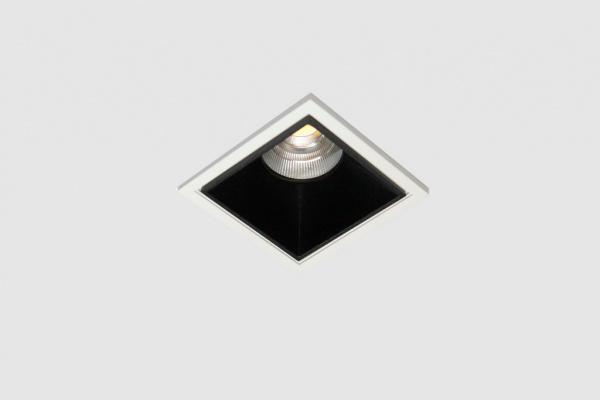 Декоративная одинарная рамка (белая) под светильник серии SQUARE-IN-01 фото 2