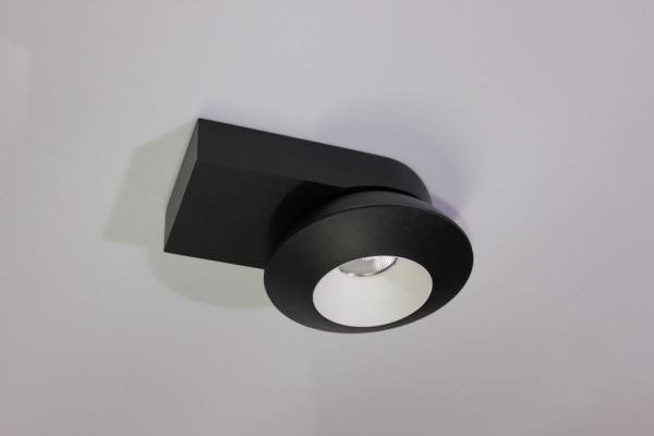 Накладное декоративное кольцо (черное/белое) в светильник серии ROUND-OUT-02/03 and ROUND-IN-03/04 фото 5