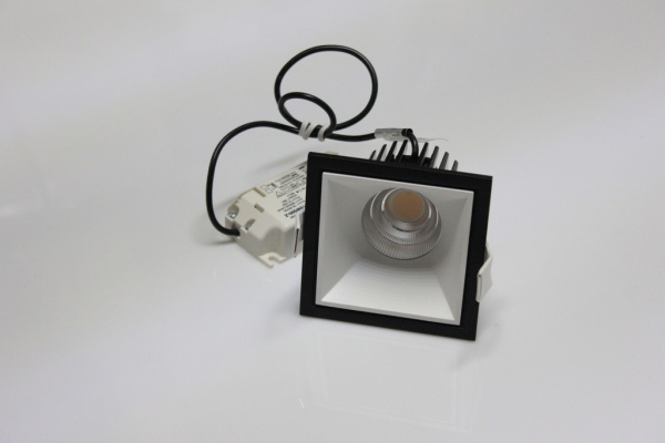 Потолочный врезной светильник SQUARE-IN-01-WH-WW (теплый белый свет, белый корпус)  фото 1