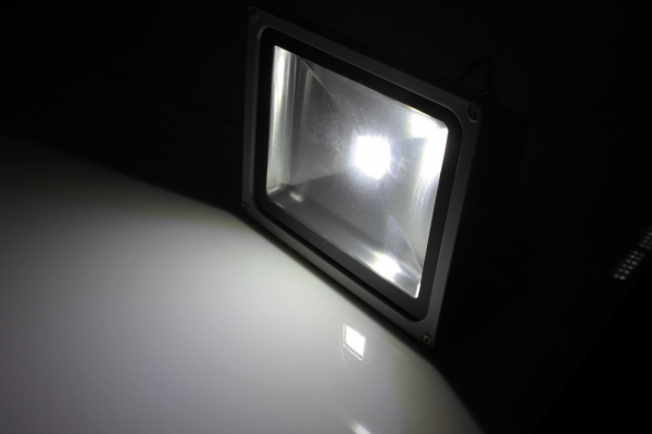 G-DТ150-28-W new LED прожектор белый,1LED-50W,220V фото 4